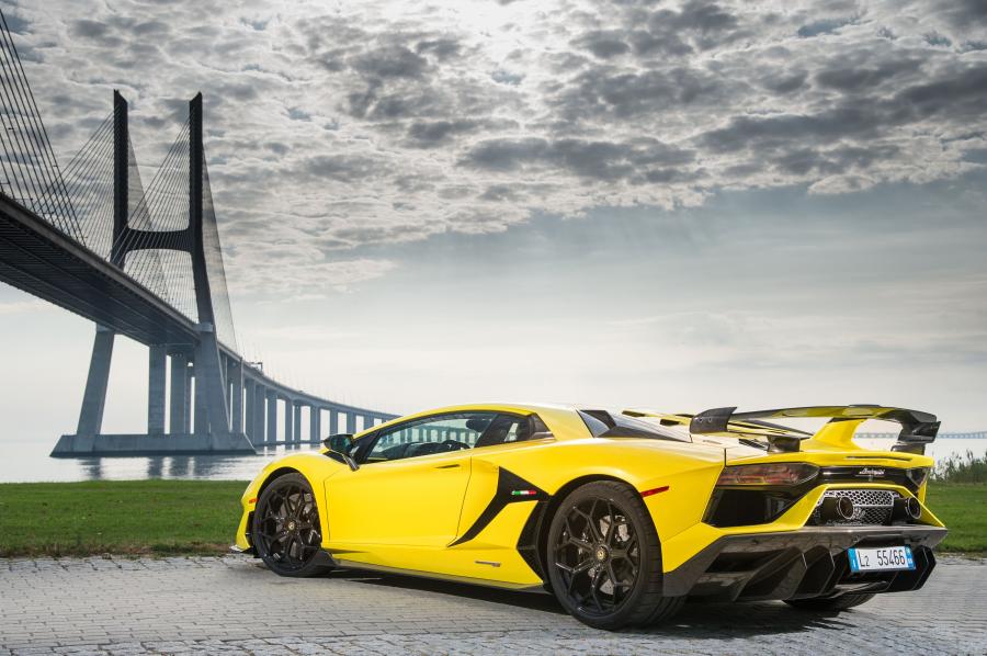 Lamborghini Aventador SVJ 2018 года  (NA) (фото 20 из 23)